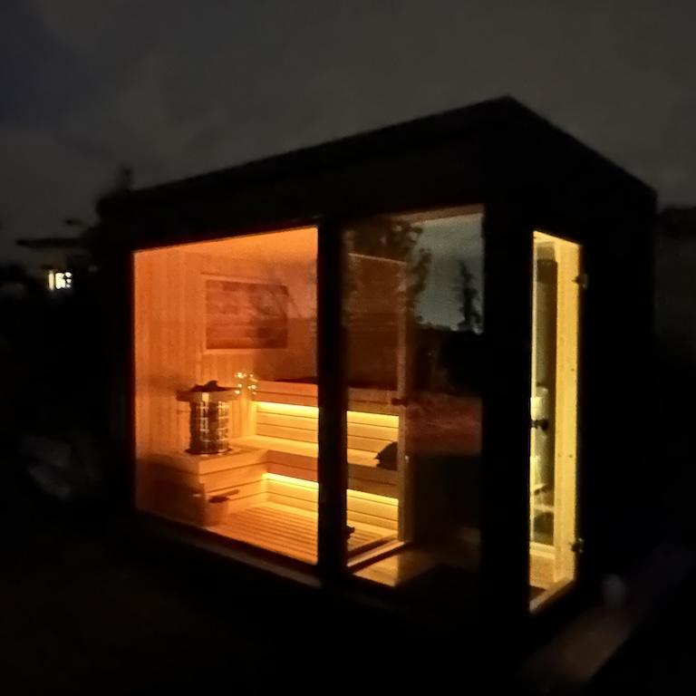 sauna Exclusive+ mit der Möglichkeit einer Duschkabine - Nordic line